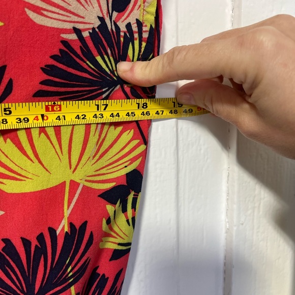 Banana Republic Tropical lightweight blouson size medium dress - Picture 6 of 6